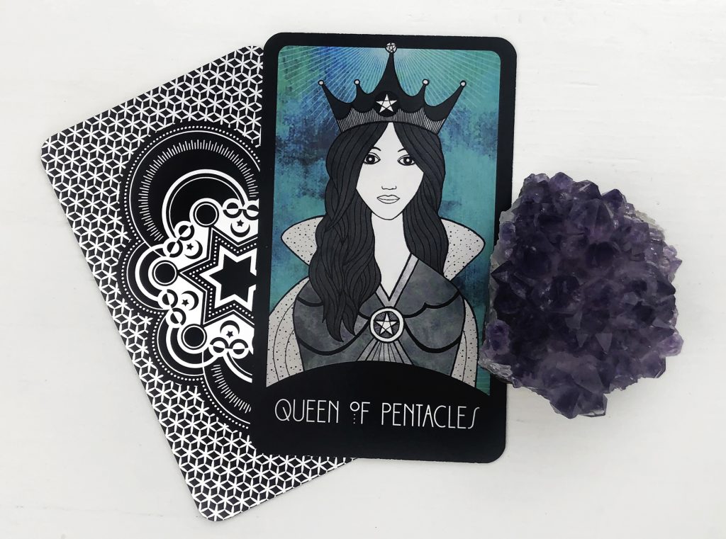 INSPIRATIONAL TAROT DECK QUEEN OF PENTACLES