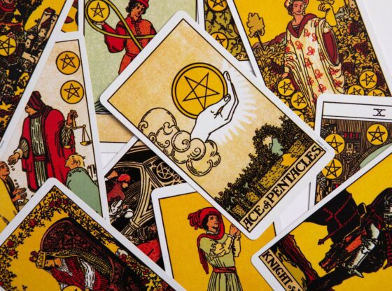 Tarot birth cards can be calculated easily.