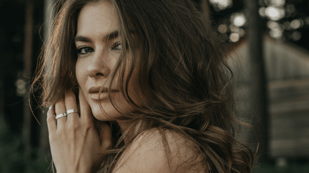 How to Be More Magnetic This Summer and Attract Love Naturally