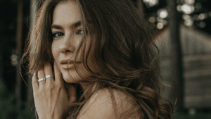 How to Be More Magnetic This Summer and Attract Love Naturally